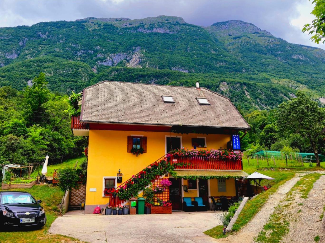 Apartment Anaya Paradise For Families Бовец Екстер'єр фото